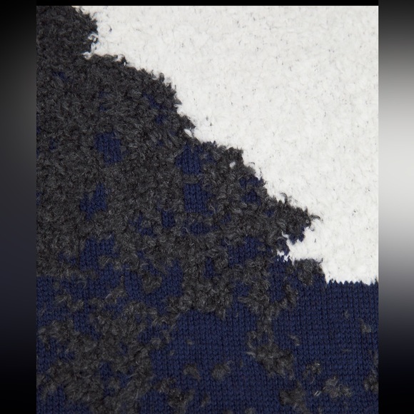 Lululemon Warm Knit Sweater (size 4) Color-block Ombré Textured Patchwork - Picture 8 of 8